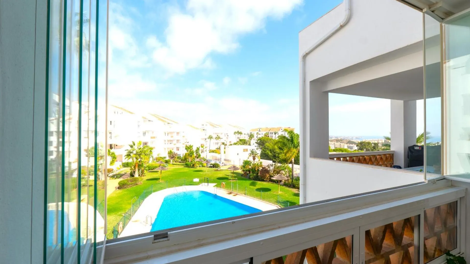 Golf Gardens Miraflores - Bright And Spacious Apartment Sitio de Calahonda 0*,